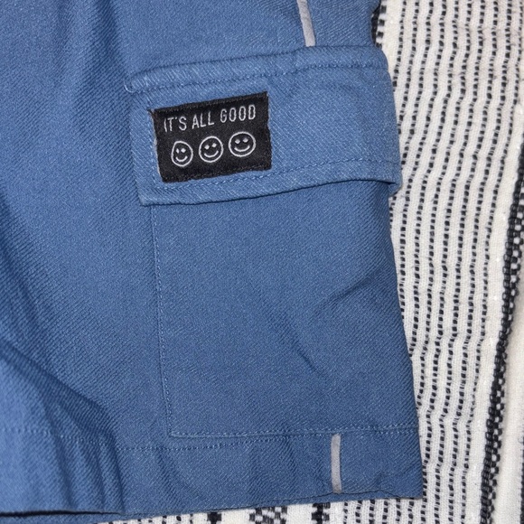 ❌ Donated - Picture 3 of 6